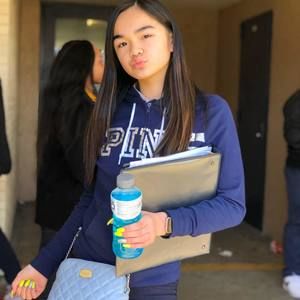 Meet your Posher, Mylinh